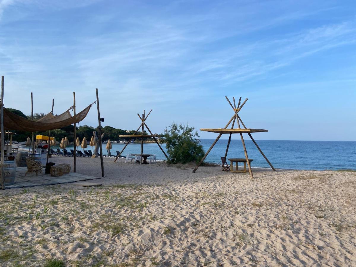 Les Lodges De La Plage U Dragulinu Sari-Solenzara Exterior photo